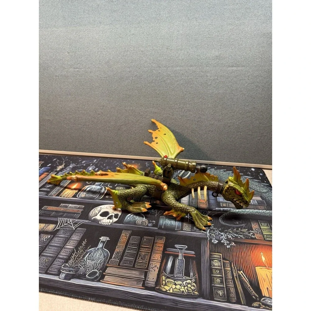 2003 Mega Bloks Krystal Wars Marader Cliff Dragon #9885 Green and Gold
